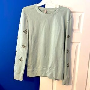 Winter sweater/sweatshirt! Cozy and super cute!